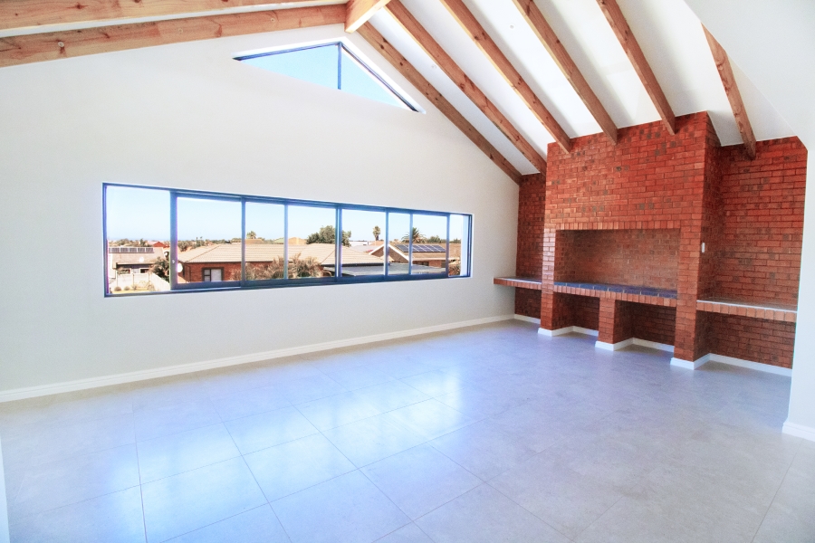 3 Bedroom Property for Sale in Wavecrest Eastern Cape